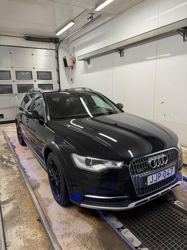 Svart Begagnad 2014 Audi A6 Allroad Kombi | 179 000 kr (Lite dyr) - Bild 1/4