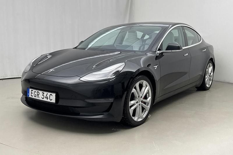 Svart Begagnad 2019 Tesla Model 3 Performance Sedan | 189 000 kr (Superpris) - Bild 1/4