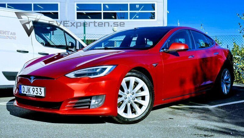 Röd Begagnad 2017 Tesla Model S Sedan | 219 000 kr - Bild 1/4