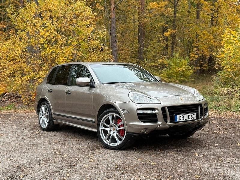 Silver Begagnad 2008 Porsche Cayenne GTS SUV | 270 000 kr - Bild 1/4