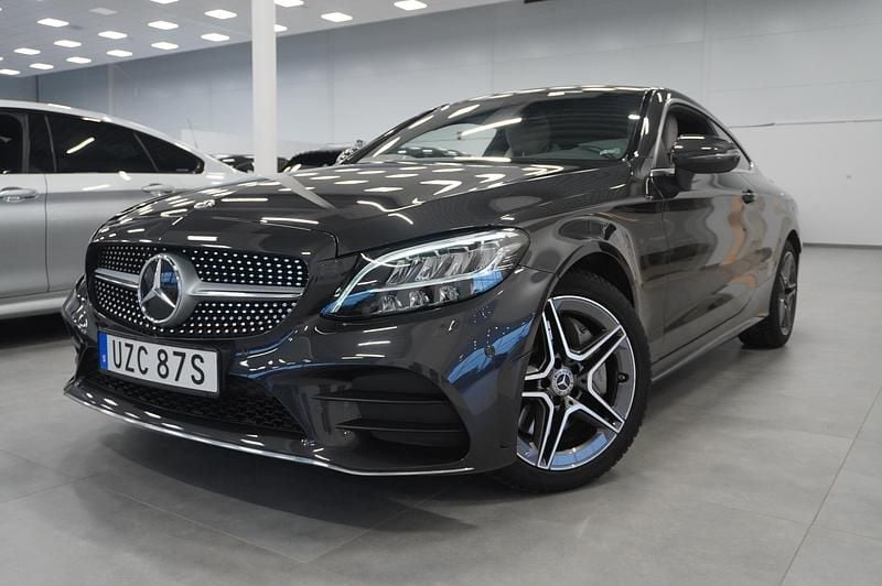 Begagnad Mercedes C300 AMG 258 HK (189 kW) 2022 Grå Sportkupé