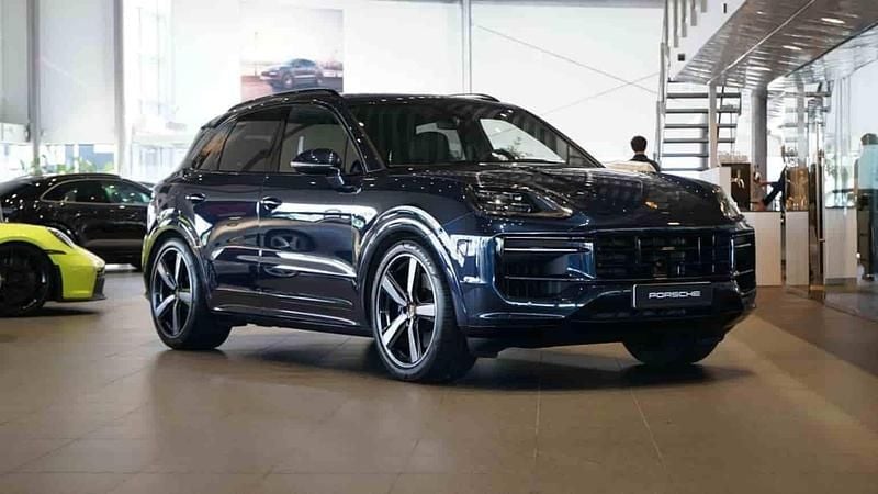 Blå Begagnad 2024 Porsche Cayenne SUV | 1 229 000 kr - Bild 1/1
