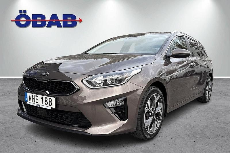 Brun Begagnad 2020 Kia Ceed Sportswagon Advance Kombi | 208 900 kr (Marknadspris) - Bild 1/4