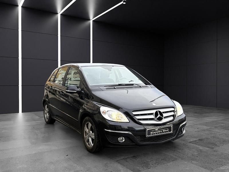 Begagnad Mercedes B180 116 HK (85 kW) 2011 Svart Minibuss