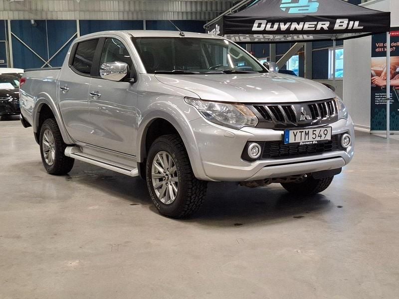 Silver Begagnad 2019 Mitsubishi L200 Pickup | 259 900 kr (Marknadspris) - Bild 1/4