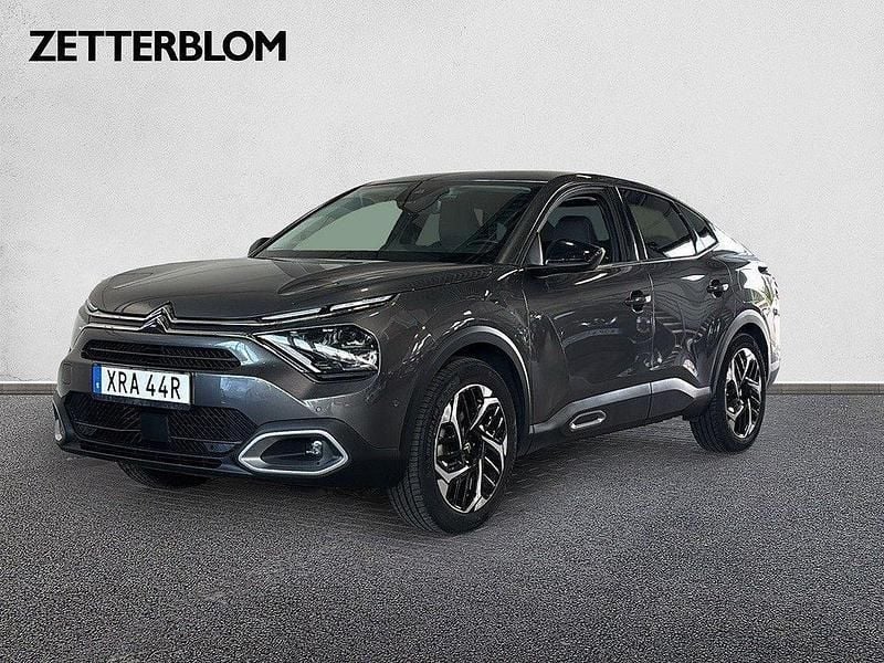 Grå Begagnad 2023 Citroën C4 Shine Sedan | 234 900 kr (Bra pris) - Bild 1/4