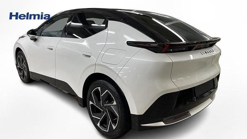 Begagnad Lynk & Co 02 275 HK (202 kW) 2024 Vit SUV