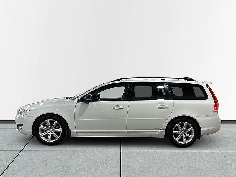Begagnad Volvo V70 Dynamic 181 HK (133 kW) 2015 Vit Kombi