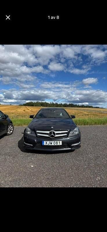 Svart Begagnad 2012 Mercedes C180 AMG Sportkupé | 110 000 kr (Bra pris) - Bild 1/4