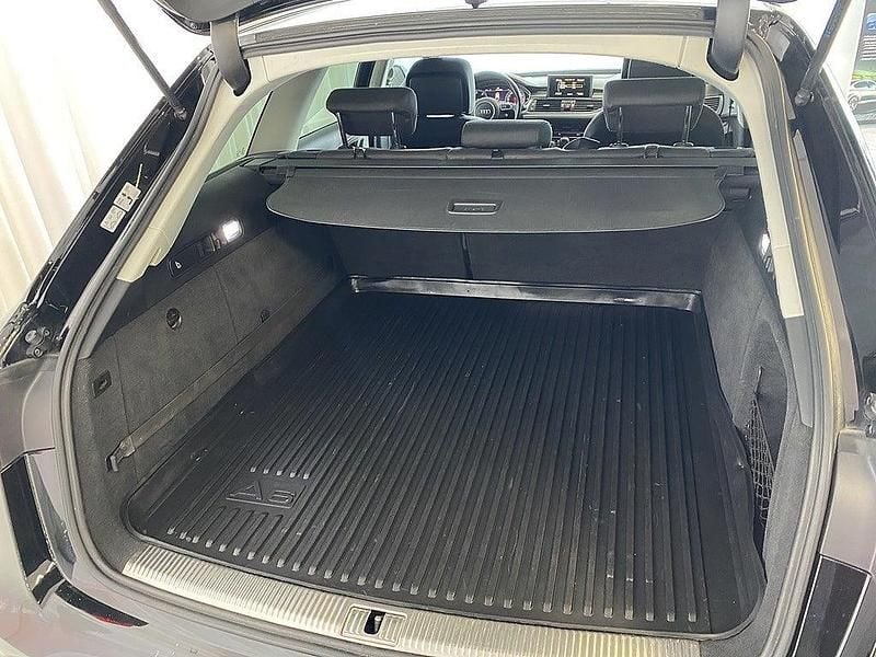 Begagnad Audi A6 S-Line 190 HK (139 kW) 2016 Svart Kombi