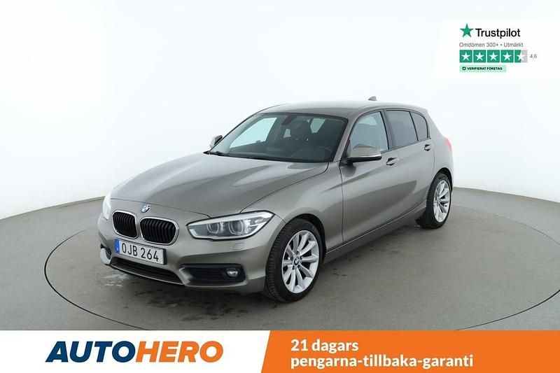 Silver Begagnad 2016 BMW 118 Advantage Halvkombi | 143 000 kr (Bra pris) - Bild 1/4
