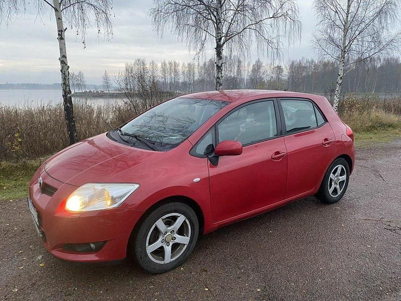 Begagnad 2008 Toyota Auris Halvkombi | 25 900 kr - Bild 1/4
