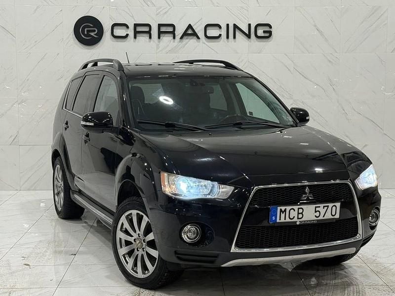 Svart Begagnad 2011 Mitsubishi Outlander SUV | 59 900 kr (Bra pris) - Bild 1/4
