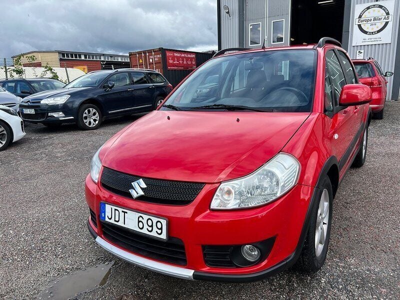 Röd Begagnad 2008 Suzuki SX4 Halvkombi | 44 899 kr - Bild 1/4