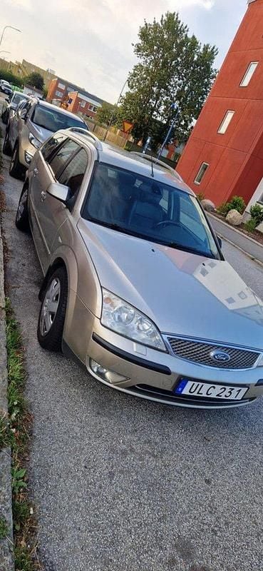 Grön Begagnad 2004 Ford Mondeo Kombi | 15 500 kr (Marknadspris) - Bild 1/4