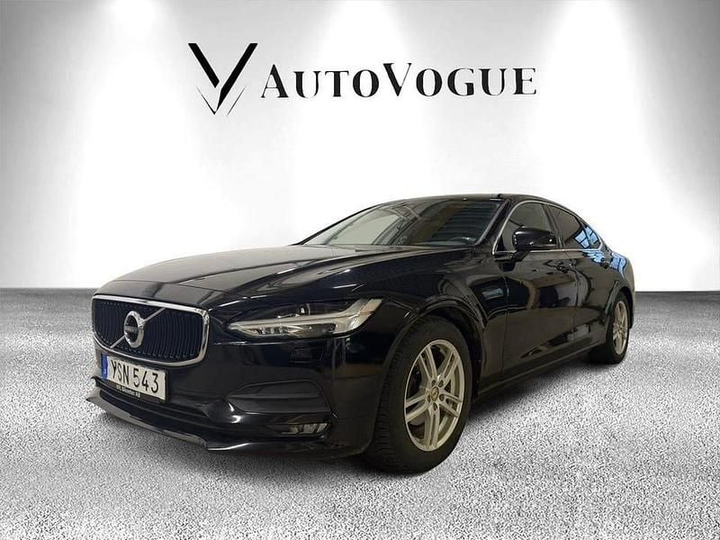 Svart Begagnad 2018 Volvo S90 Momentum Sedan | 190 000 kr (Marknadspris) - Bild 1/4