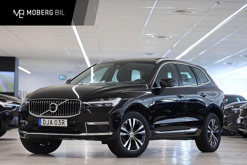 Svart Begagnad 2022 Volvo XC60 Core SUV | 399 900 kr (Bra pris) - Bild 1/3