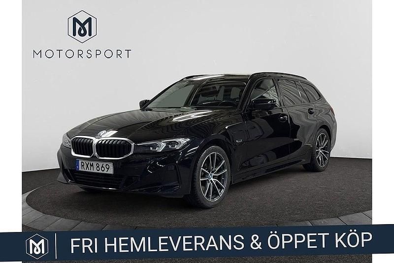 Begagnad BMW 330e 184 HK (135 kW) 2022 Svart Kombi