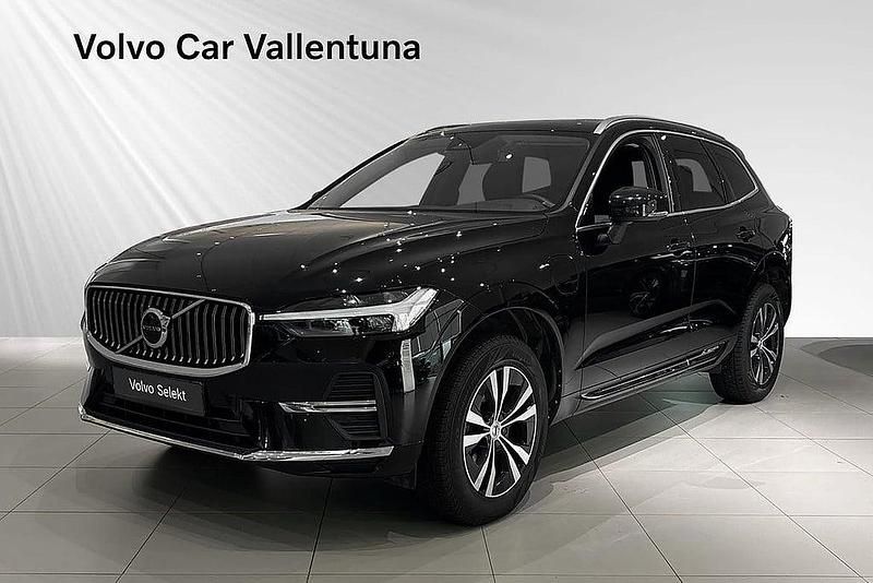 Svart Begagnad 2022 Volvo XC60 Core SUV | 444 900 kr (Bra pris) - Bild 1/3