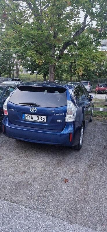 Blå Begagnad 2012 Toyota Prius+ Minibuss | 82 000 kr (Marknadspris) - Bild 1/3