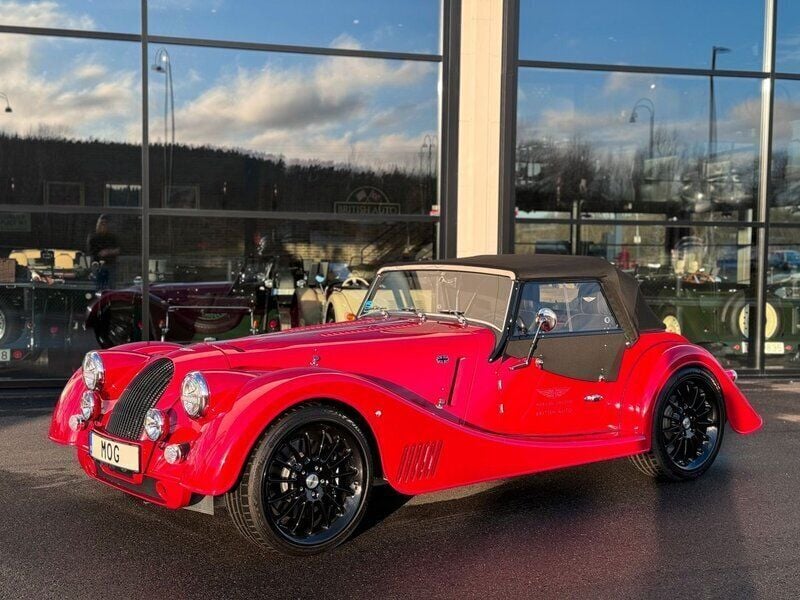Röd Begagnad 2024 Morgan Plus Cab | 1 575 000 kr - Bild 1/4