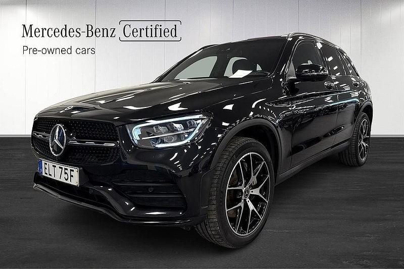 Begagnad Mercedes GLC300e AMG 306 HK (225 kW) 2022 Svart SUV