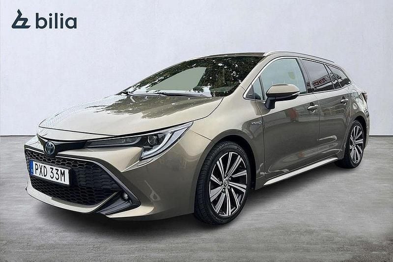 Grön Begagnad 2021 Toyota Corolla Style Kombi | 214 900 kr (Bra pris) - Bild 1/3