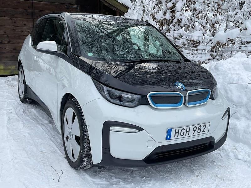 Begagnad 2019 BMW i3 Comfort Edition Halvkombi | 179 000 kr (Marknadspris) - Bild 1/4