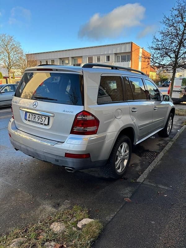 Begagnad Mercedes GL320 224 HK (164 kW) 2008 Silverpärla SUV