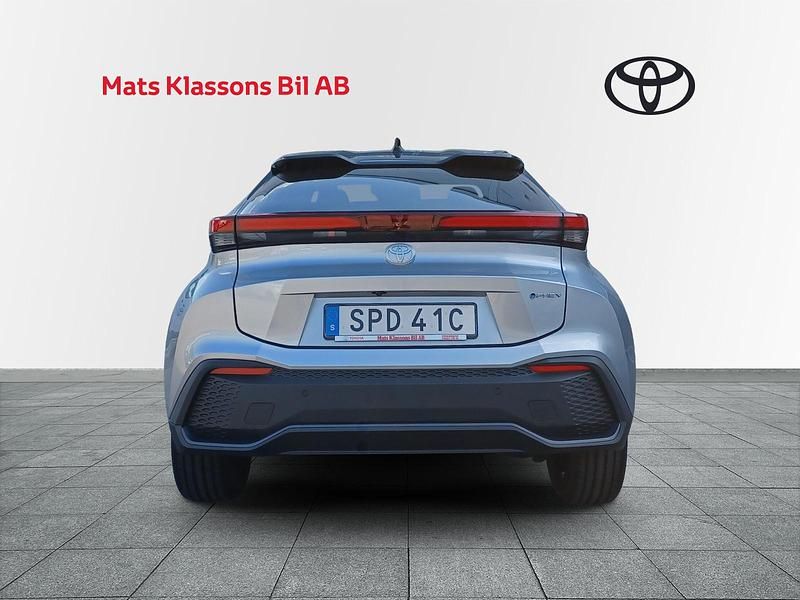 Begagnad Toyota C-HR Style 226 HK (166 kW) 2024 Silver SUV