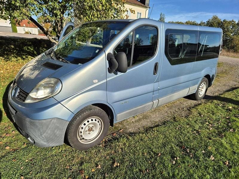 Blå Begagnad 2008 Renault Trafic Van | 75 000 kr (Lite dyr) - Bild 1/4