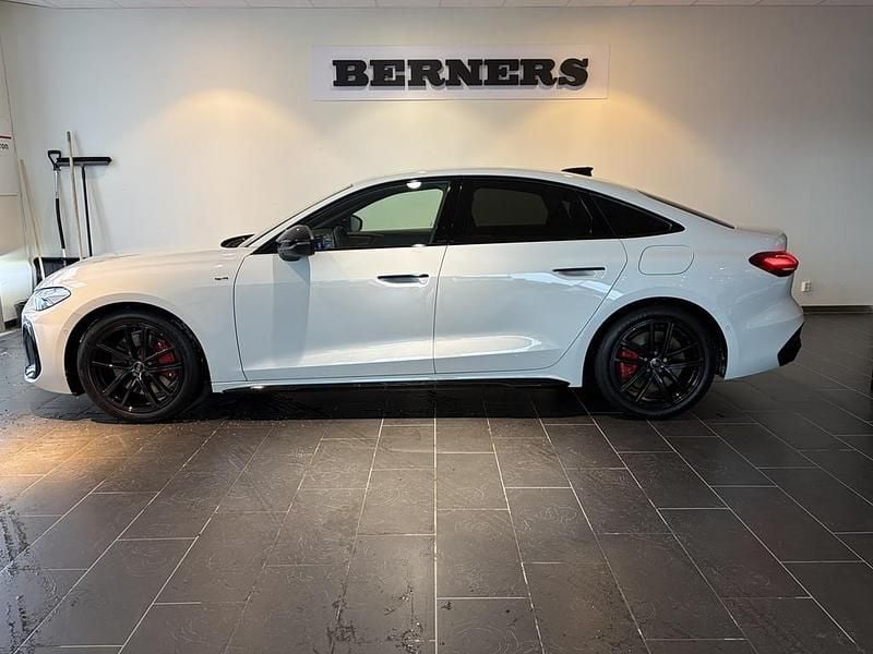 Ny Audi A5 Sport 2025 Vit Sedan