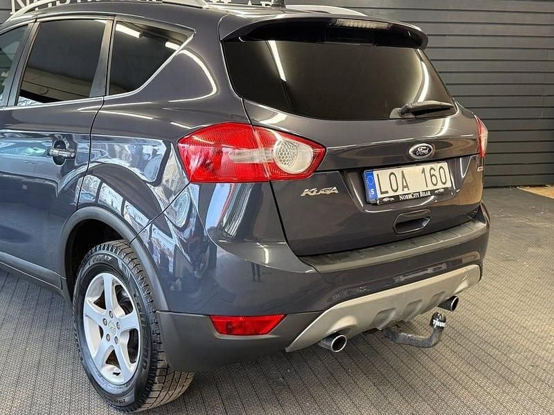 Begagnad Ford Kuga Titanium 163 HK (119 kW) 2010 Grå SUV