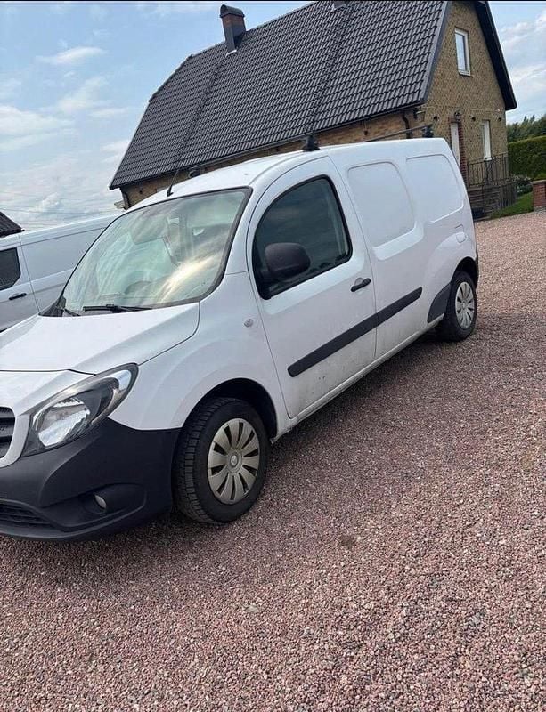 Vit Begagnad 2019 Mercedes Citan 109 | 80 000 kr (Marknadspris) - Bild 1/4