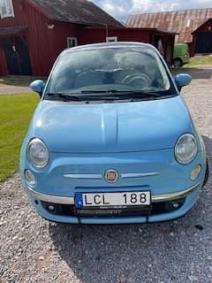 Blå Begagnad 2011 Fiat 500 Lounge Halvkombi | 55 000 kr (Marknadspris) - Bild 1/4