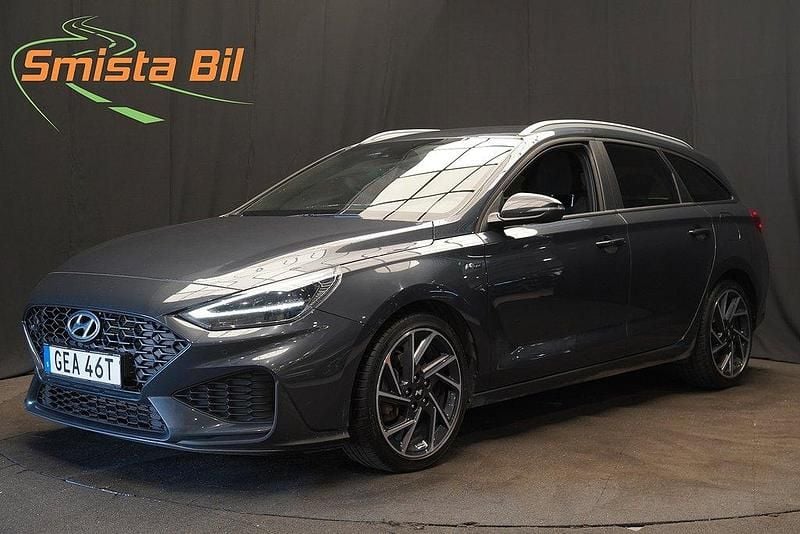 Grå Begagnad 2022 Hyundai i30 N Line Kombi | 214 900 kr (Bra pris) - Bild 1/3