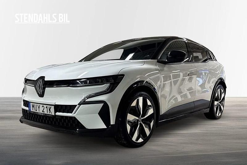 Begagnad Renault Mégane IV Techno 97 kW (132 HK) 2023 Vit Halvkombi