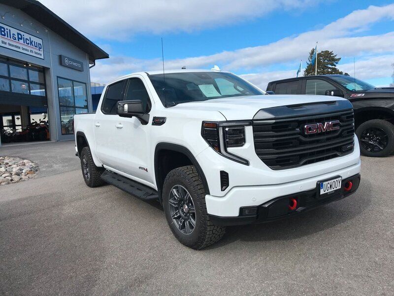 Vit Ny 2024 GMC Sierra Van | 1 186 250 kr (Lite dyr) - Bild 1/4