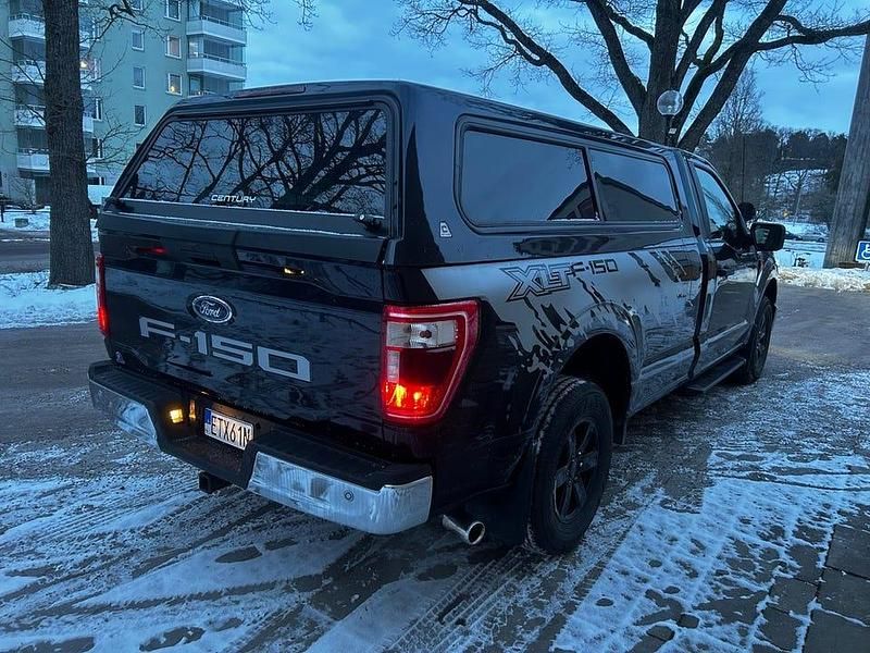 Begagnad Ford F-150 294 HK (216 kW) 2023 Svart Pickup