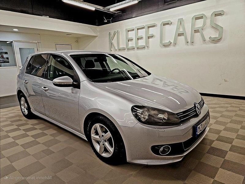 Silver Begagnad 2012 VW Golf VII Dark Label Halvkombi | 84 900 kr (Marknadspris) - Bild 1/4