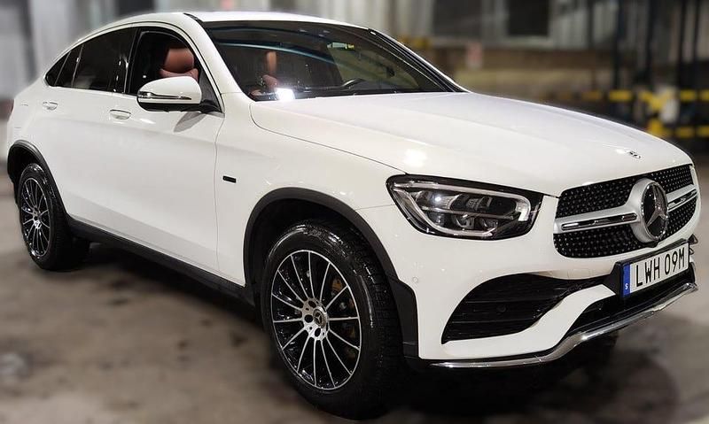 Begagnad 2021 Mercedes E300 AMG line Sportkupé | 455 000 kr (Marknadspris) - Bild 1/4