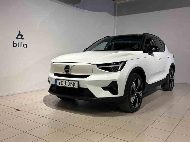 Vit Begagnad 2023 Volvo XC40 Single Motor SUV | 369 900 kr (Dyr) - Bild 1/1
