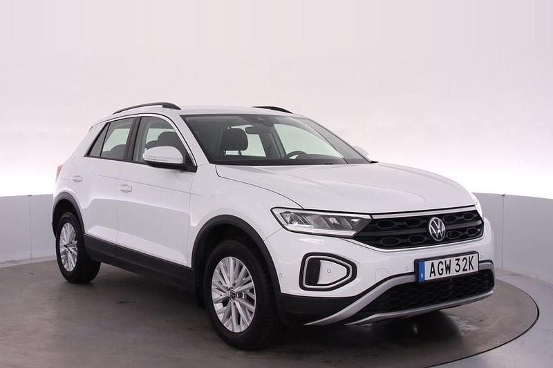 Vit Begagnad 2022 VW T-Roc Life SUV | 269 000 kr (Marknadspris) - Bild 1/4