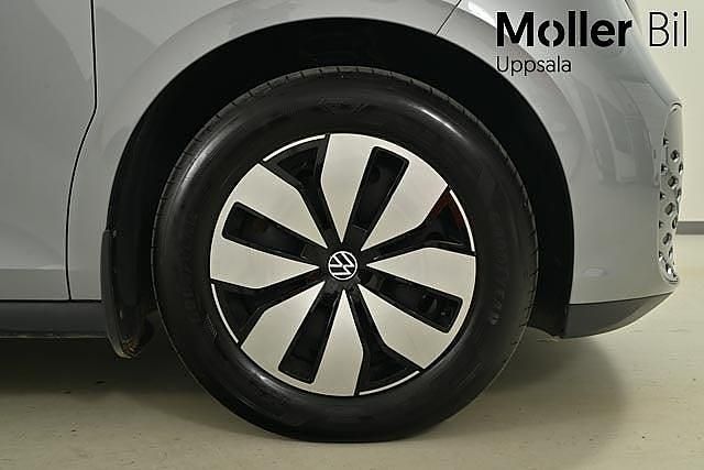 Begagnad VW ID. Buzz 150 kW (204 HK) 2024 Silver (mono silver metallic) Minibuss