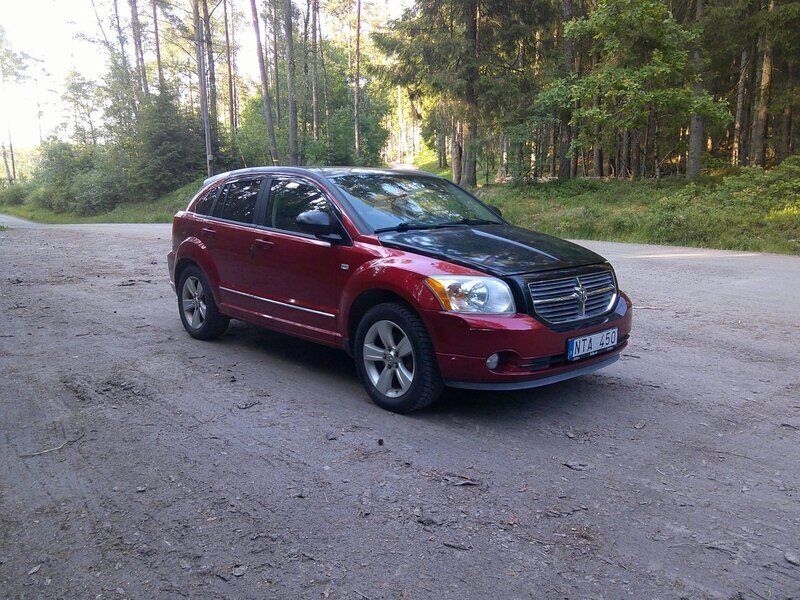 Röd (rödmet) Begagnad 2010 Dodge Caliber SUV | 45 900 kr (Lite dyr) - Bild 1/4
