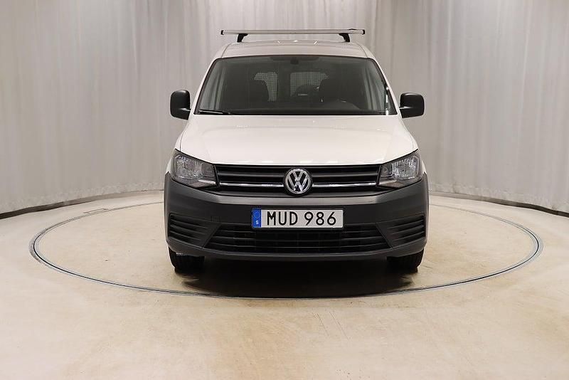 Begagnad VW Caddy Maxi 102 HK (75 kW) 2018 Vit Minibuss