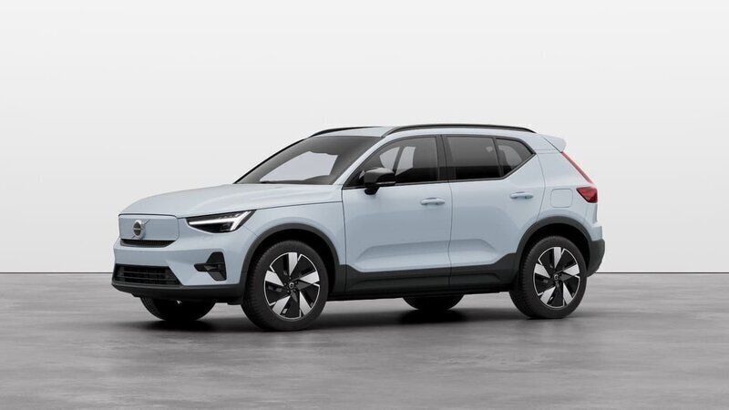 Blå Ny 2025 Volvo EX40 Performance SUV | 648 600 kr (Marknadspris) - Bild 1/4