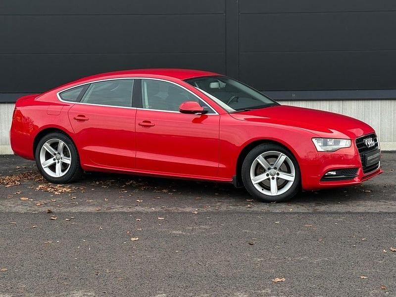 Begagnad Audi A5 Sportback 170 HK (125 kW) 2012 Röd Halvkombi