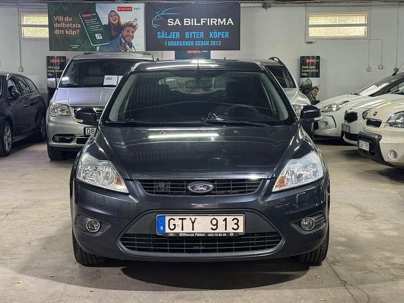 Grå Begagnad 2008 Ford Focus Trend Kombi | 27 900 kr - Bild 1/4