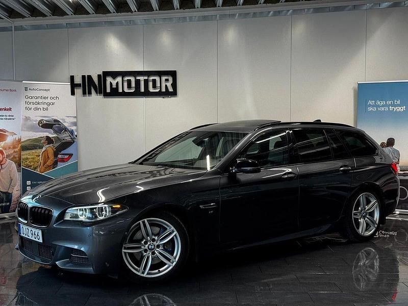 Grå Begagnad 2016 BMW 535 M Sport Kombi | 239 900 kr - Bild 1/4